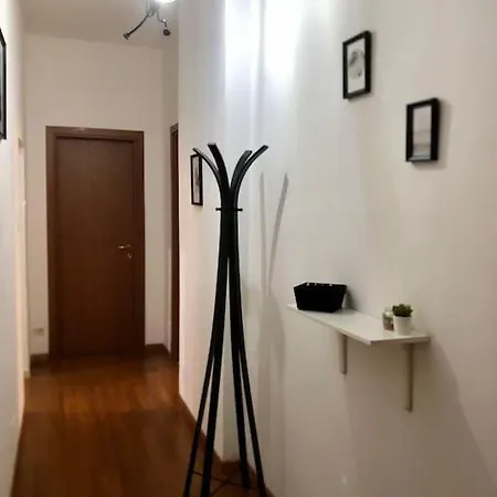 Minimal Luxury Apartment-free Parking