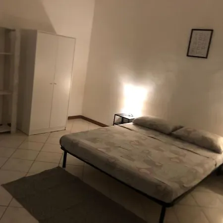 Minimal Luxury Apartment-free Parking *