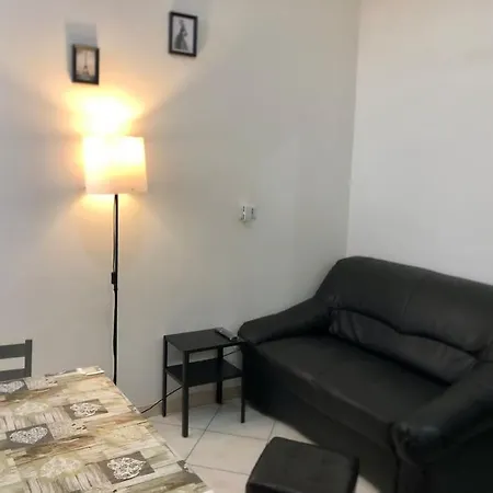 Lejlighed Minimal Luxury Apartment-free Parking